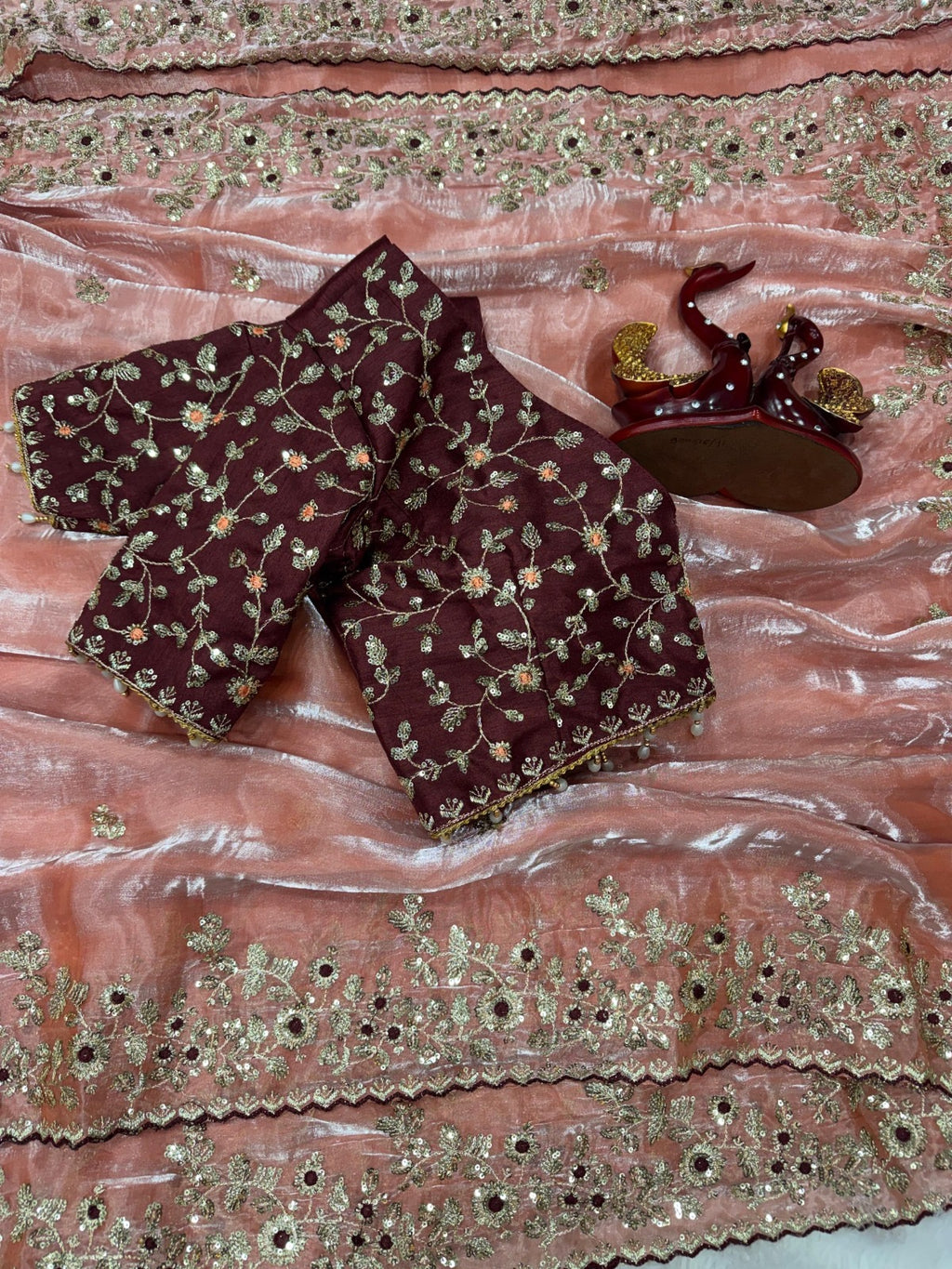 Khassveshh fandyy stain saree with blouse
