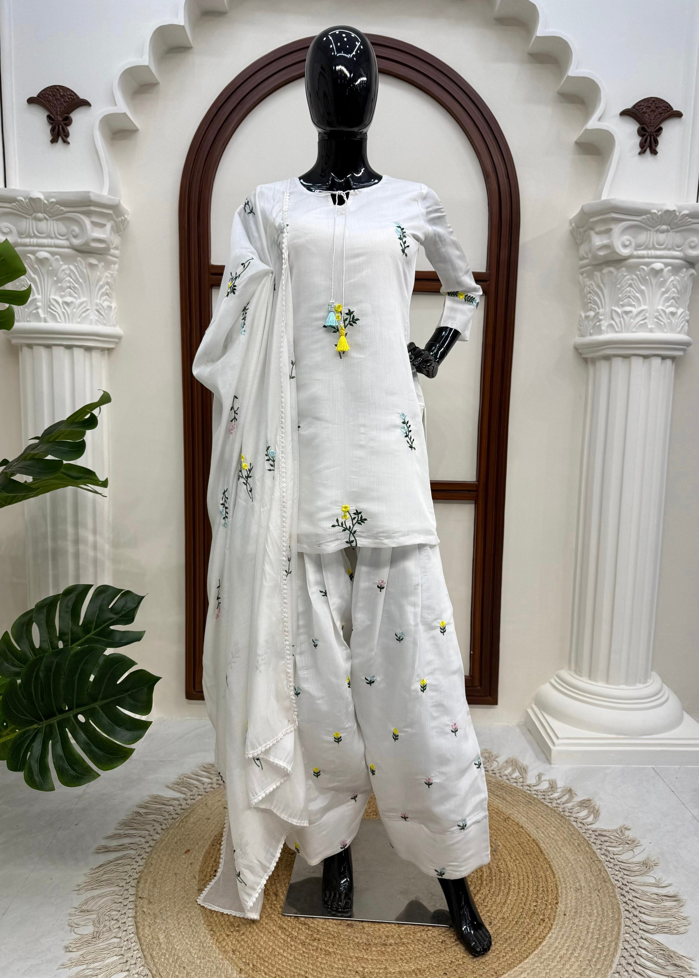 Khassveshh Kurti Set