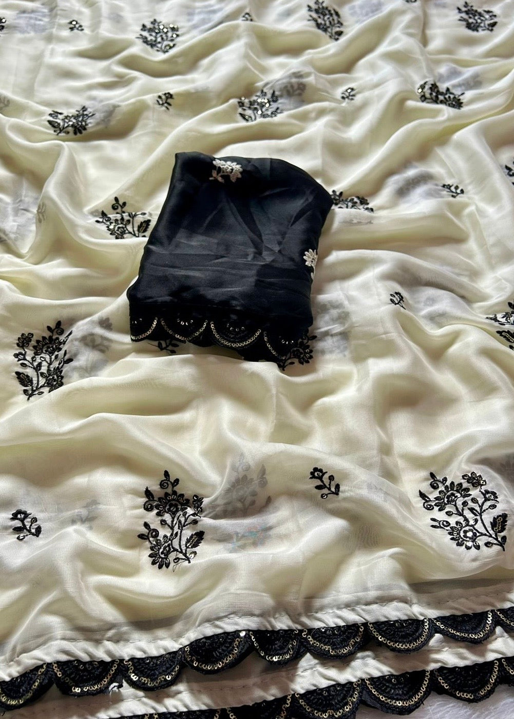 Khassvesh special saree